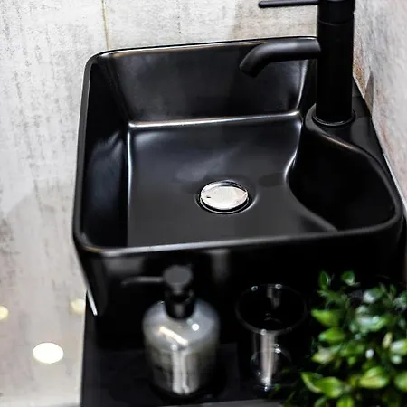 No. 1 Πλωτό κατάλυμα Kuplin